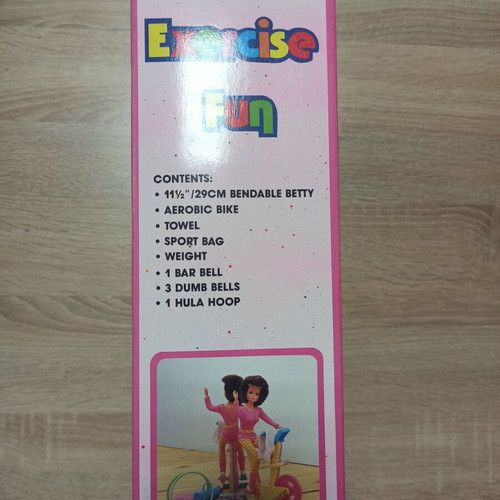Betty Exercise Fun doll new, vintage 90s with fitness accessories