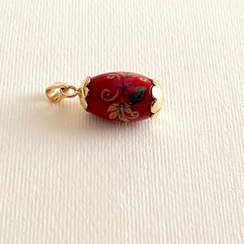 Porcelain pendant with 14k gold new
