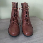Women's boots like new, size 40