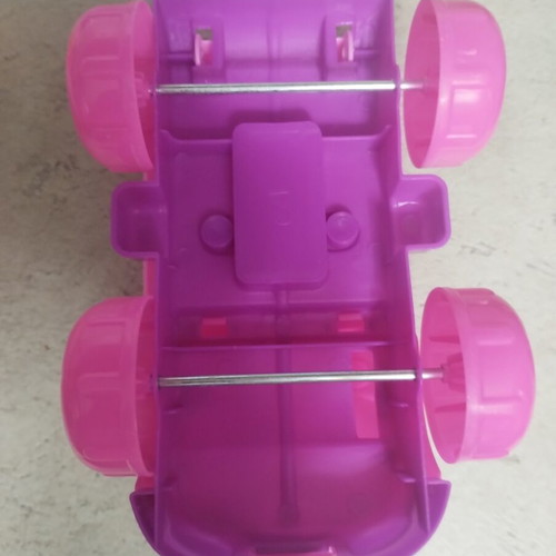 Children's beach set with truck and accessories, like new, pink