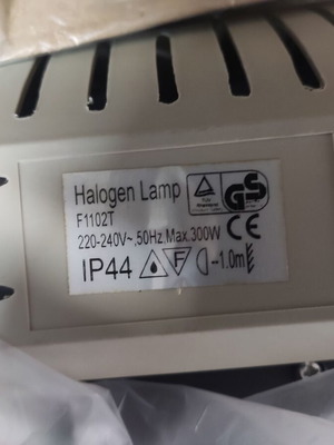 Halogen portable floodlight 300W IP44 new