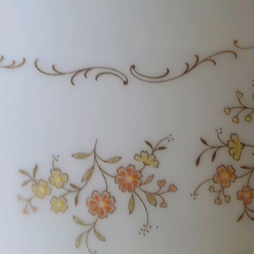 Noritake porcelain serving set used, 105 pieces, 24 karat gold
