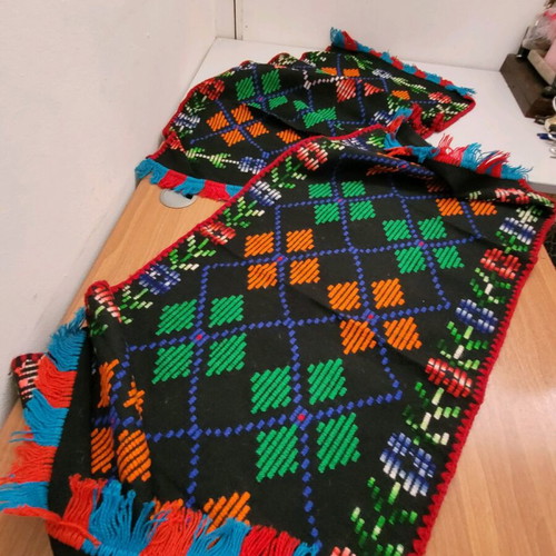Handmade wool woven rugs on loom, excellently preserved, set of 2