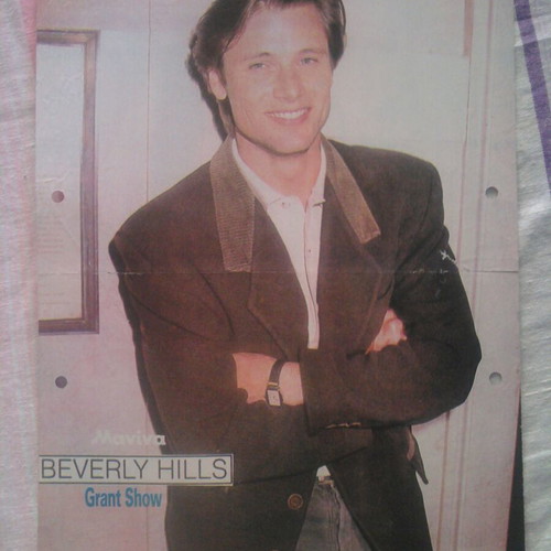 Melrose Place & Beverly Hills poster used, Manina magazine 28x20.8