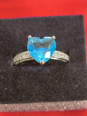 Blue Heart Crystal Ring luxury silver tone