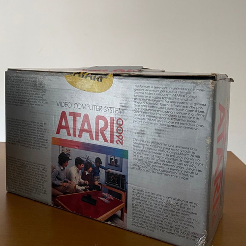 Atari vintage with 7 games like new