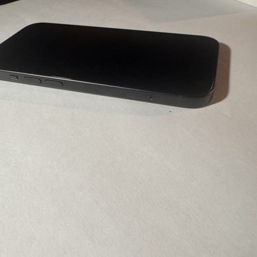 iPhone 15 128GB like new, black, dual SIM