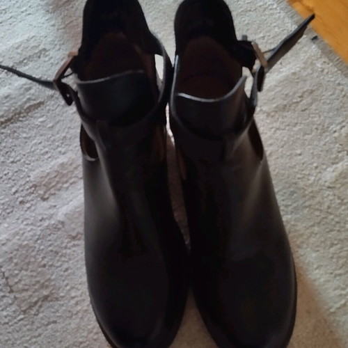 Ankle shoes like new, size 39