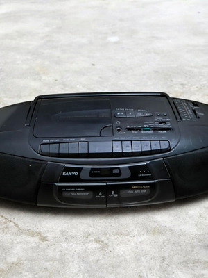 Sanyo MCD Z38L Черен