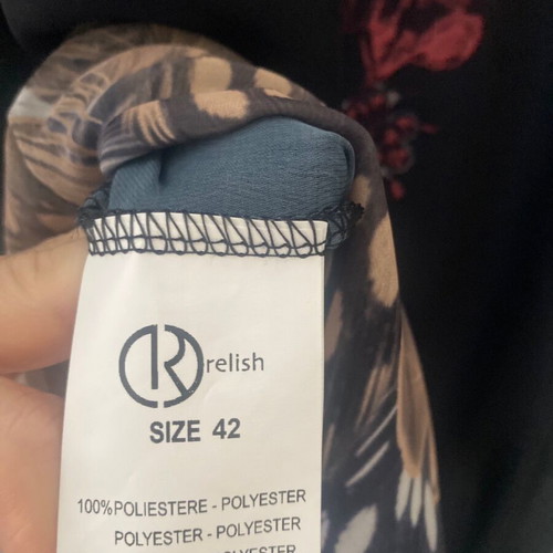 Relish long top new with elastic hem and deep back