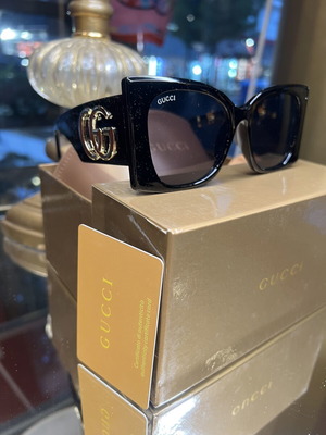 Gucci Women's Sunglasses new, black