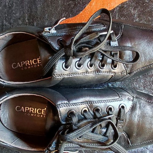 Caprice leather women's sneakers used, size 37, black