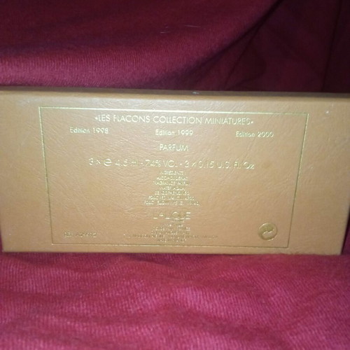 Lalique Les Flacons Miniature Perfume Set like new, 3 bottles