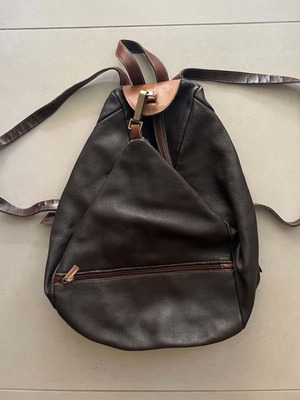 Vintage Thiros leather backpack used, brown