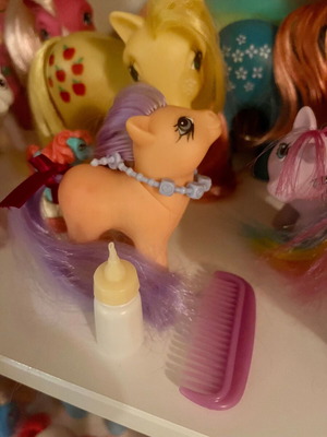 Vintage My Little Pony El Greco Greek Baby used with accessories