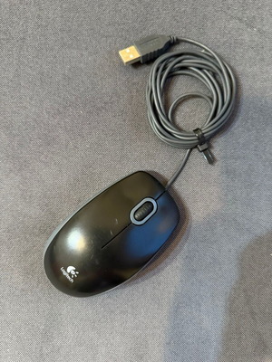 Ενσύρματο Οπτικό Ποντίκι Logitech – Αξιόπιστη Απόδοση