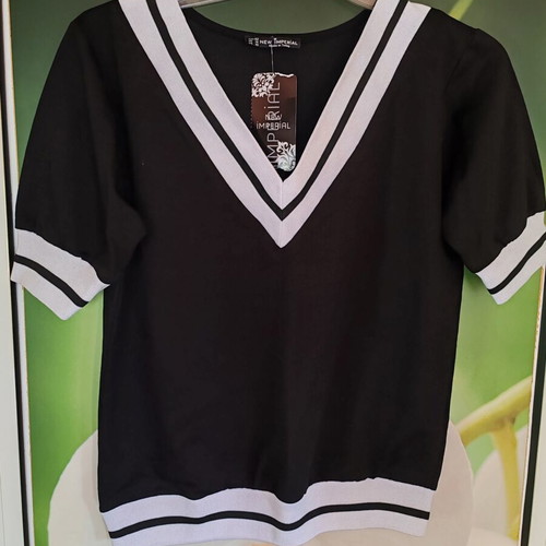 Short blouse v neck New Imperial black and white, size XL