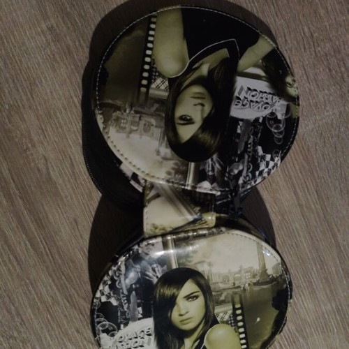 CD/DVD case new, holds 20 discs