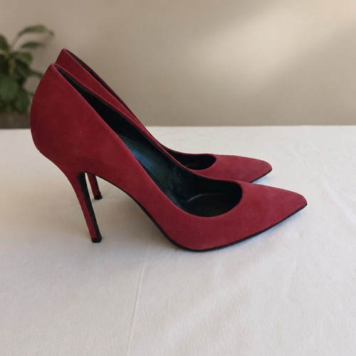 Mourtzi Cherry Red Pointed Pumps size 37 like new