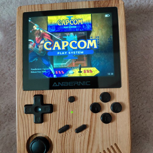 Multi Emulator Console like new with 4GB - 320GB storage