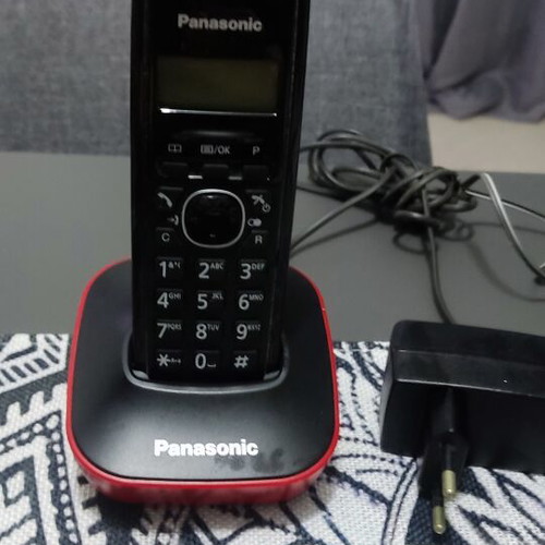 Panasonic cordless phone like new, black