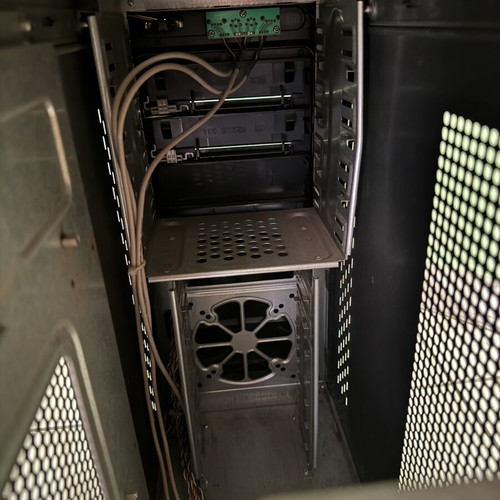Mid Tower ATX Computer Case used, empty chassis