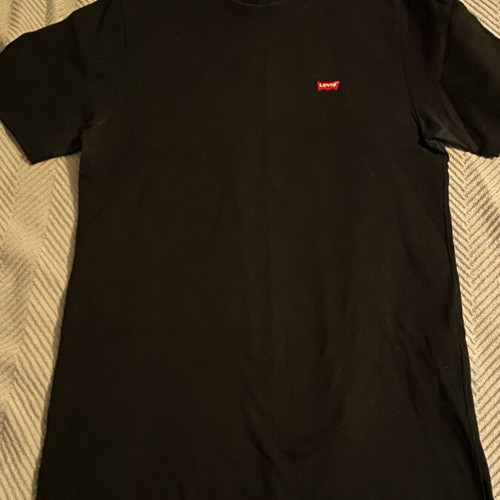Levi's men's T-shirt XS black like new