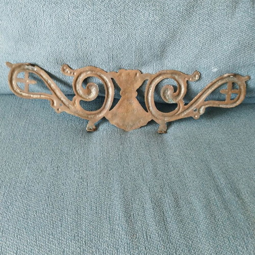 Bronze figure of old bed used, from 1950 era