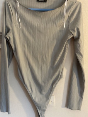 Pink Woman bodysuit M used, green