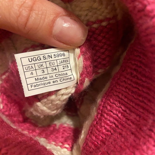 Ugg collectible knitted boots new No 38 with fur