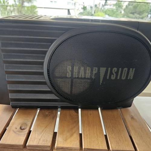 Sharp XV-100ZM LCD Projector like new, vintage zoom lens, video inputs