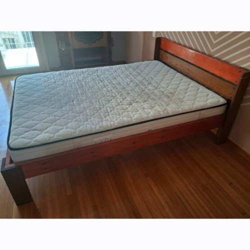 Double bed with mattress used, sturdy construction 150x200 cm