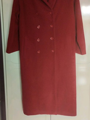 Παλτό γυναικείο ρουμπινί, μάλλινο, σε άριστη κατάσταση, μέγεθος M