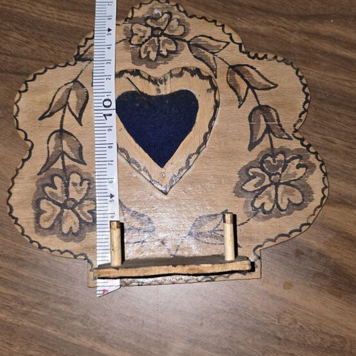 Vintage wall-mounted pyrography case for knitting needles and pins like new