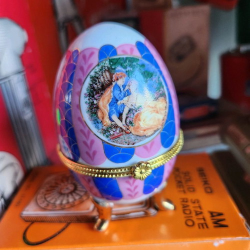 Limoges egg used