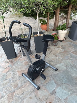 JetStream stationary bike like new with measurement functions