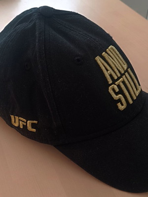Καπέλο UFC And Still New Era 9 Forty μεταχειρισμένο, μαύρο, one size