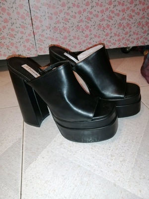 Mules μαύρα