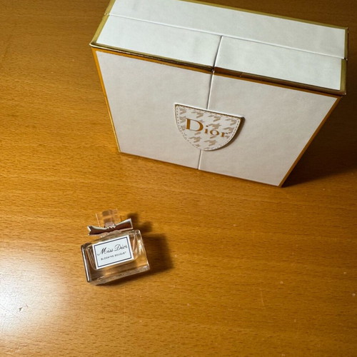 Miss Dior Blooming Bouquet mini perfume new in limited edition box 5ml
