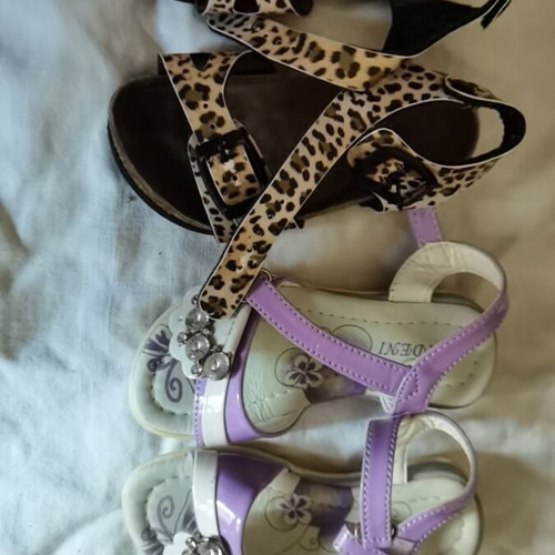Children's anatomical sandals with leopard print, size 23, used