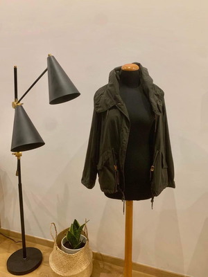 Κοντό πάρκα Zara μεταχειρισμένο, χρώμα χακί, μέγεθος small
