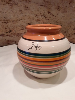 Ceramic vase from Sifnos like new, 15 cm diameter, 15 cm height