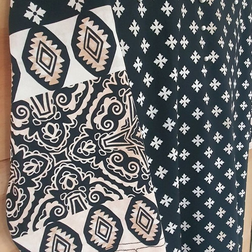 Batida dress new, size 4 (M/L) with back zipper