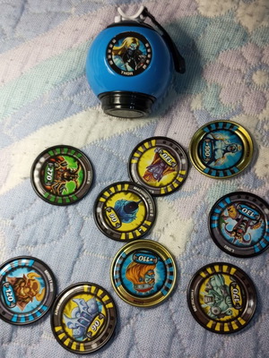 Marvel Slingers game used with launcher and 9 medals