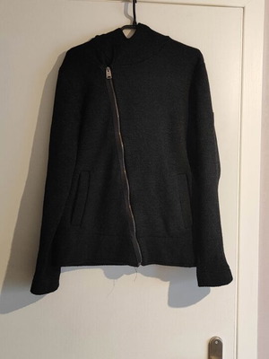 Thick sweatshirt jacket like new, size L
