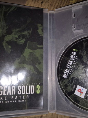 Metal Gear Solid 3 PlayStation 2 like new