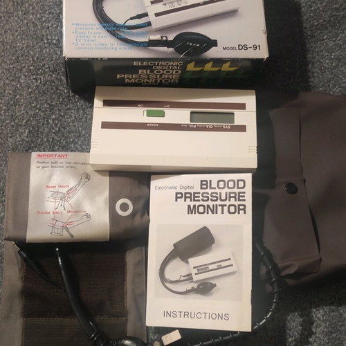 Nissei blood pressure monitor used, semi-automatic 1998