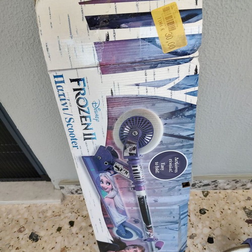 Frozen Elsa kids scooter like new