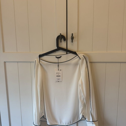 Zara white blouse with black piping new, size M