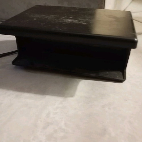 Counterfeit Banknote Detector device like new